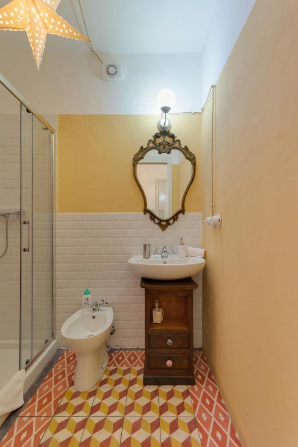 Bed and Breakfast Le Stanze Di Sara Турин Экстерьер фото